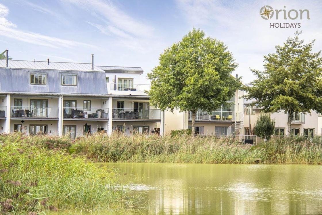 Howells Mere 88, Tranquility P Somerford Keynes エクステリア 写真